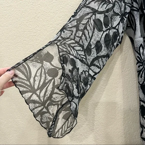 Separates By New York City Design Co Black Floral Silk Top Sz 2XL Y2K Fairy Boho - Picture 3 of 8